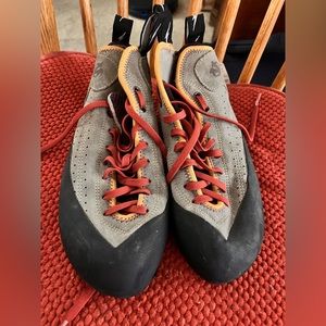 Men’s Evolv Climbing Shoes